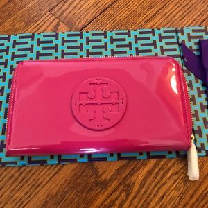 Tory Burch Wallet NWT